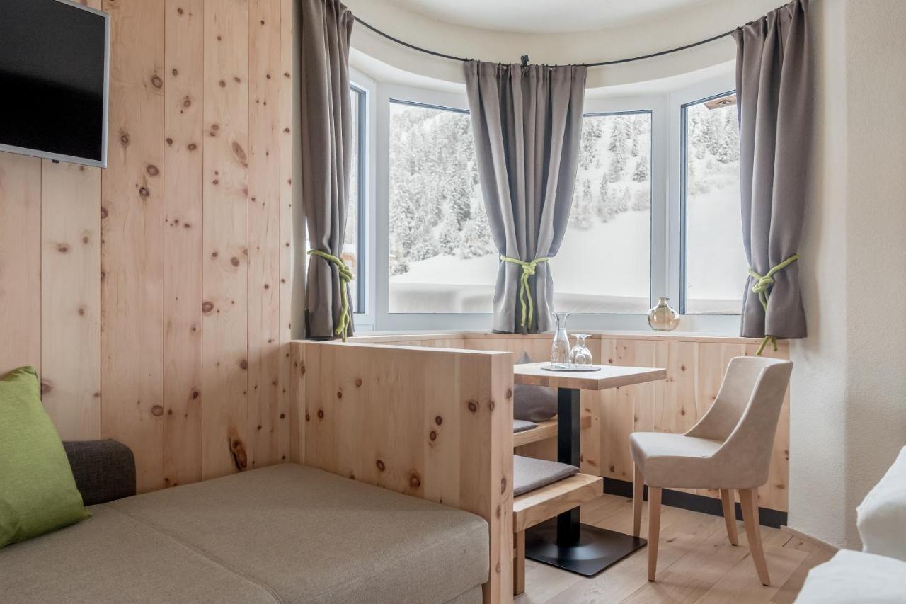 Hotel Garni Pirchhuett Obergurgl Extérieur photo