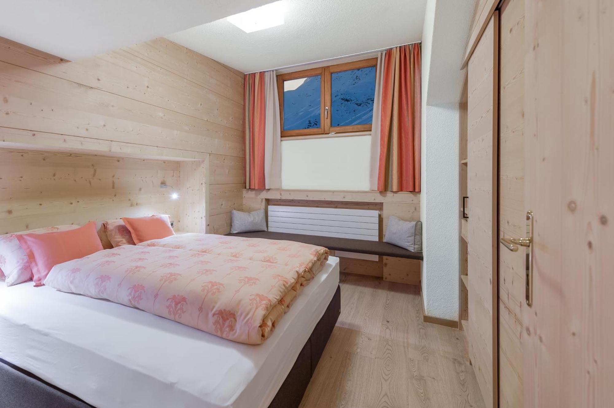 Hotel Garni Pirchhuett Obergurgl Chambre photo